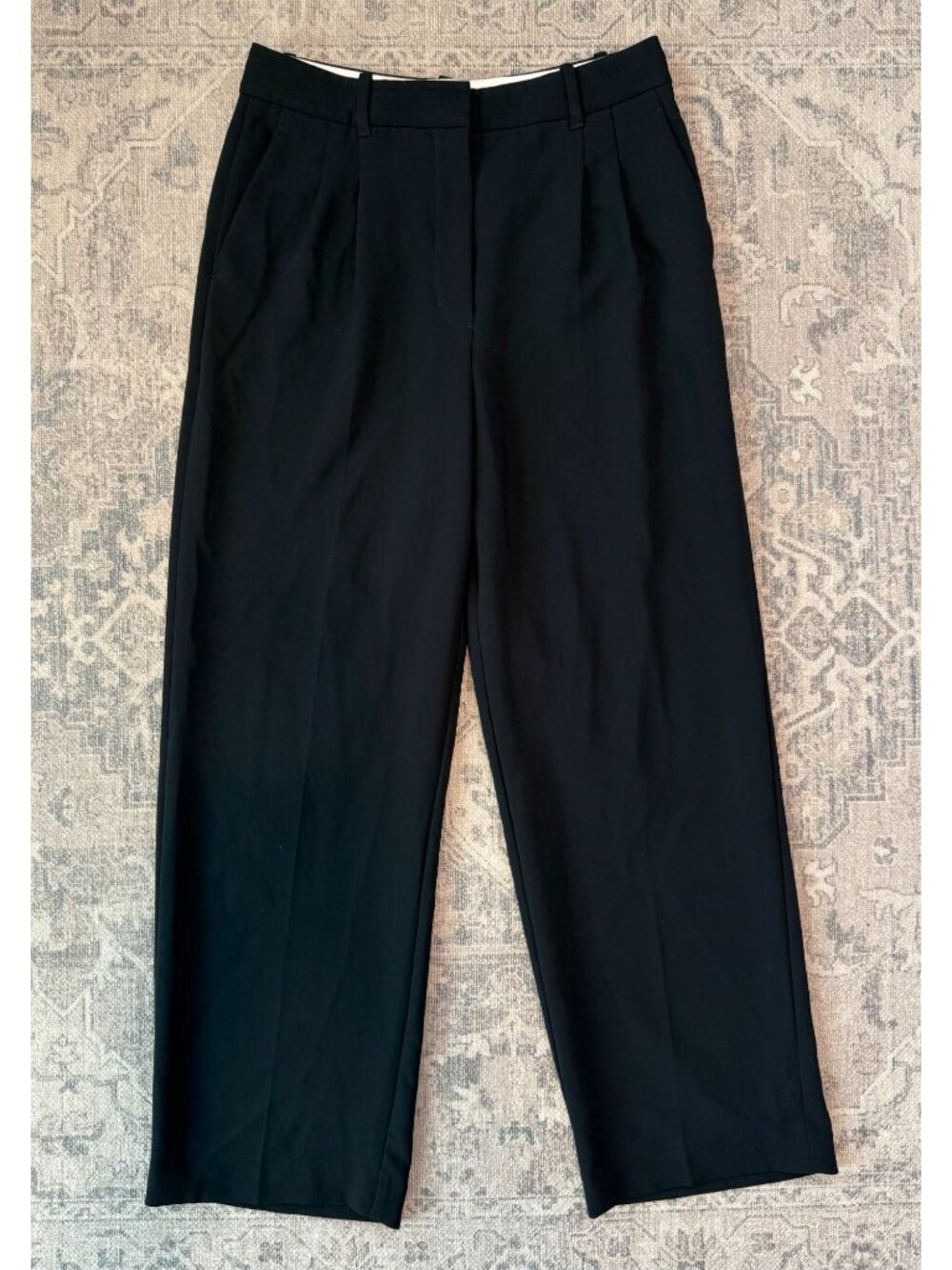 Aritzia Wilfred The Effortless Wide Leg Pleated Black Trouser Pant Size 10